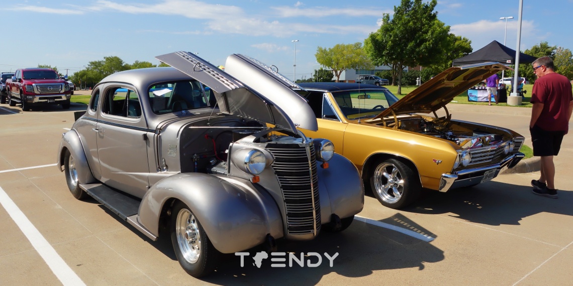 Mansfield PD hosts 1st Car Show Trendy Africa